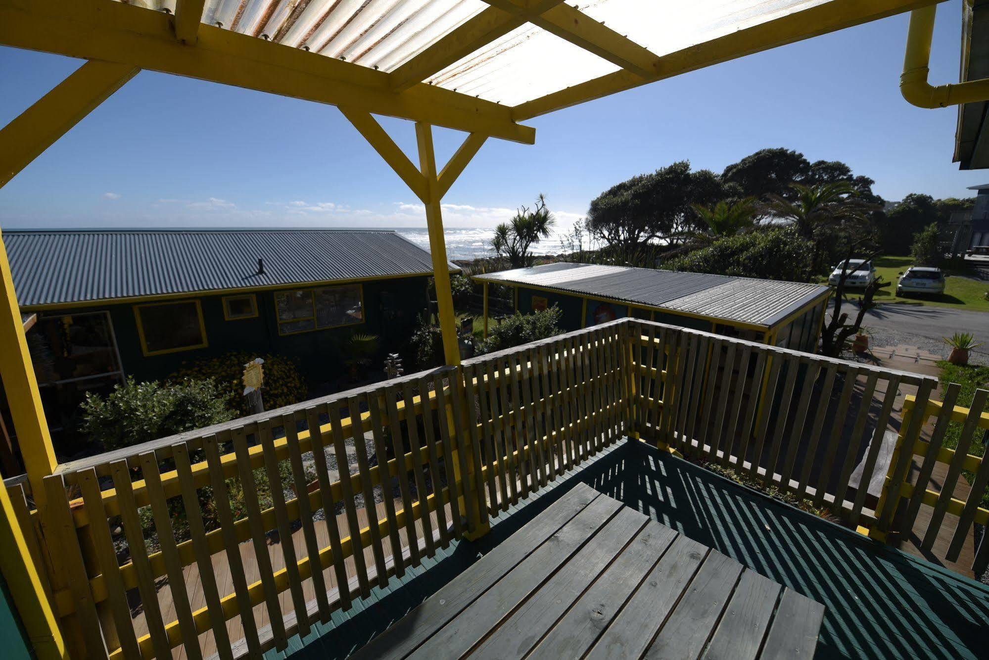 Punakaiki Beach Hostel Екстериор снимка