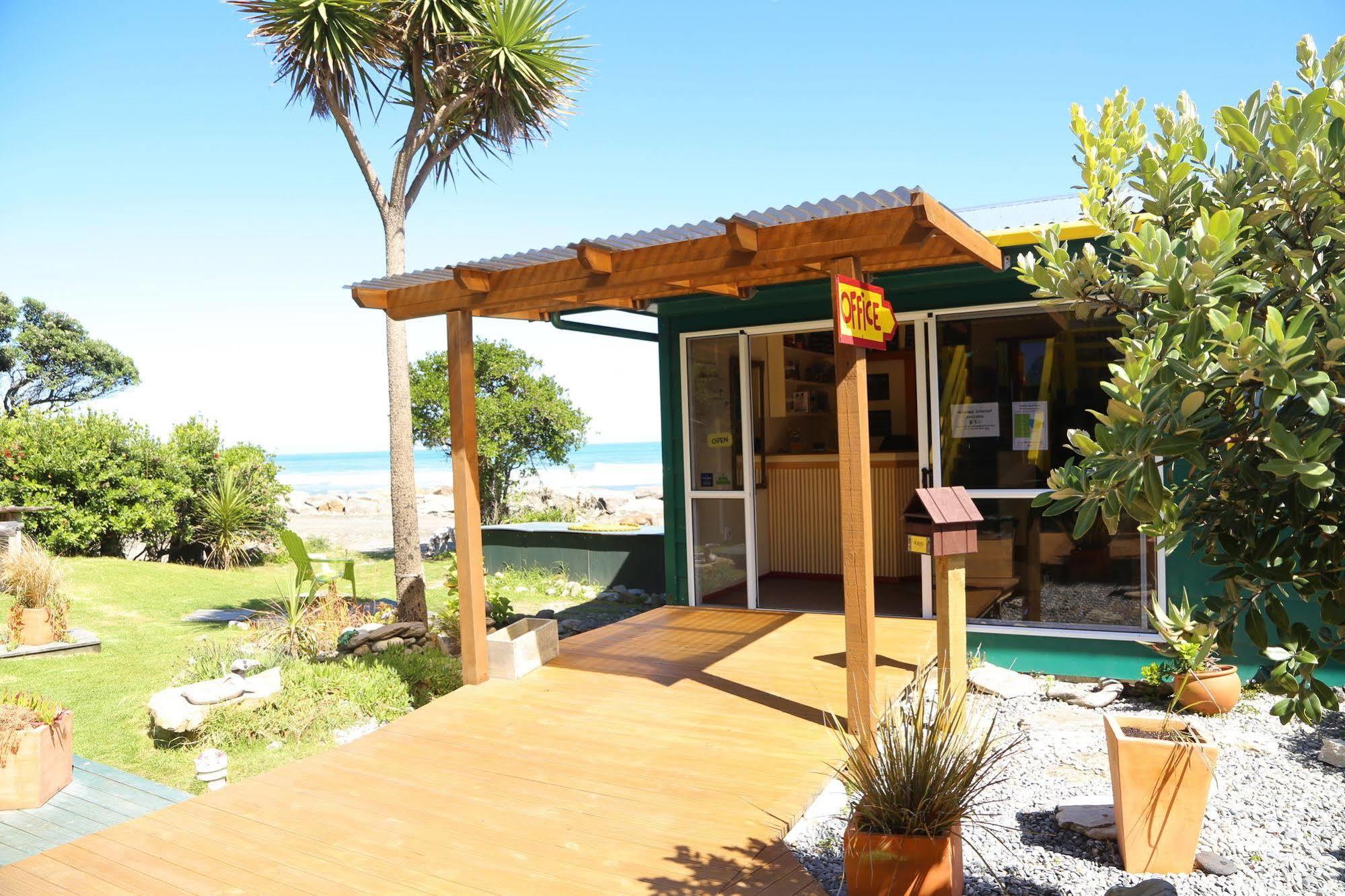 Punakaiki Beach Hostel Екстериор снимка