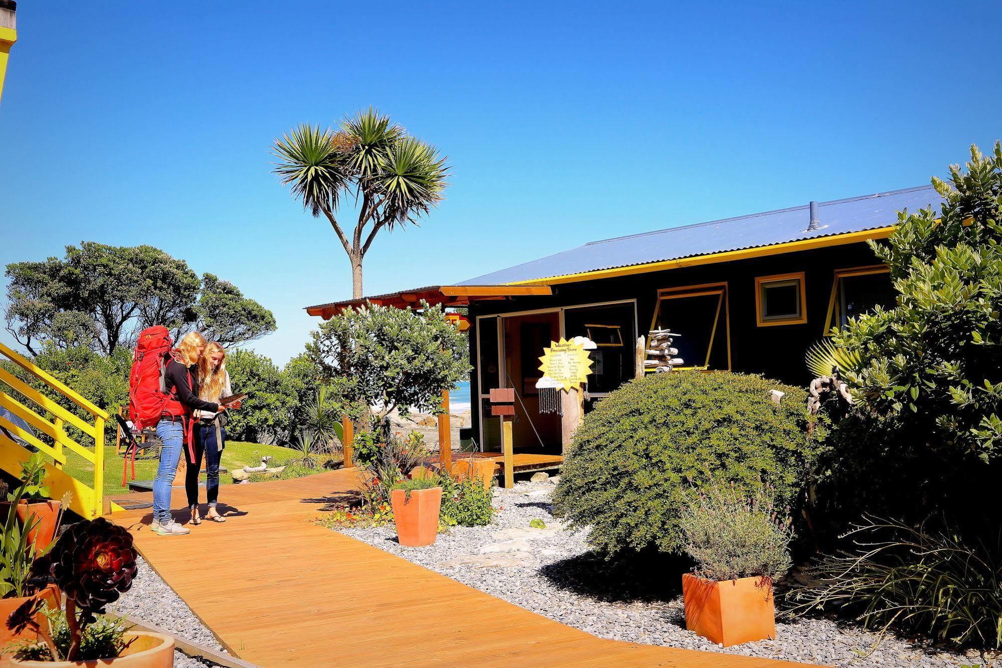 Punakaiki Beach Hostel Екстериор снимка